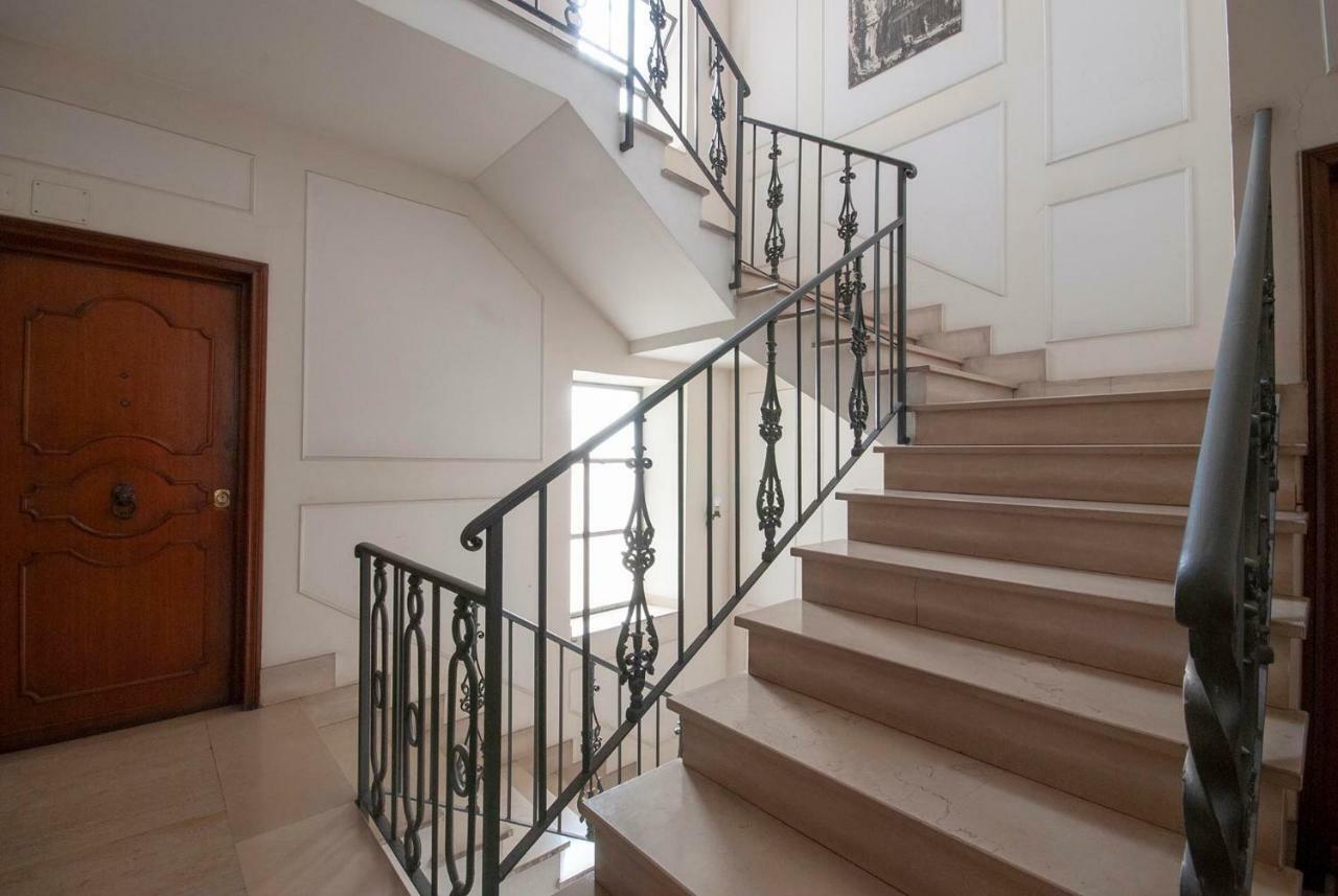Appartamento Via Del Corso Rzym Zewnętrze zdjęcie